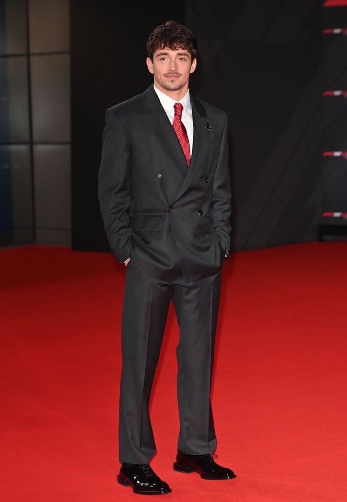 連西裝都像賽車般合身!Charles Leclerc 穿搭解析 20 0bdaa6830f6db38b895f7c9d9140887d